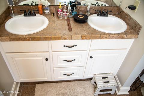 104 Britton Circle Cir, Flowood, MS 39232 photo 9