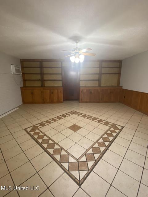 320 Williams St, Canton, MS 39046 photo 4