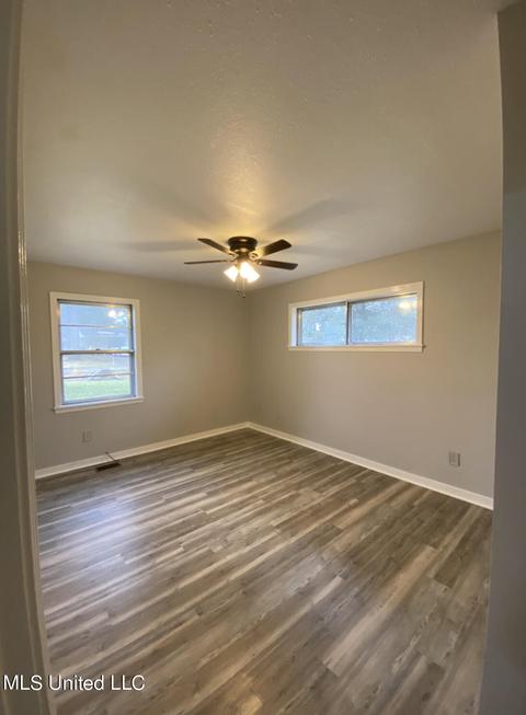 320 Williams St, Canton, MS 39046 photo 2