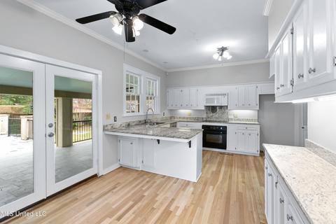 934 Pinehurst Pl, Jackson, MS 39202 photo 10