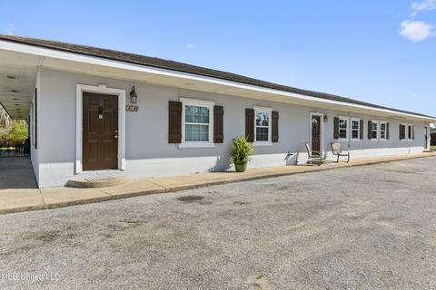 18148 28th St, Long Beach, MS 39560 photo 1