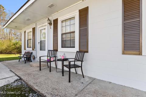 18148 28th St, Long Beach, MS 39560 photo 2