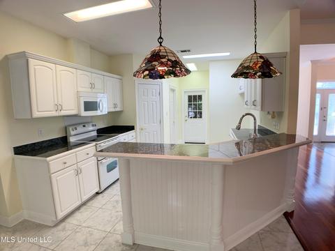 56117 E Diamondhead Dr, Diamondhead, MS 39525 photo 16