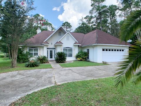 56117 E Diamondhead Dr, Diamondhead, MS 39525 photo 1