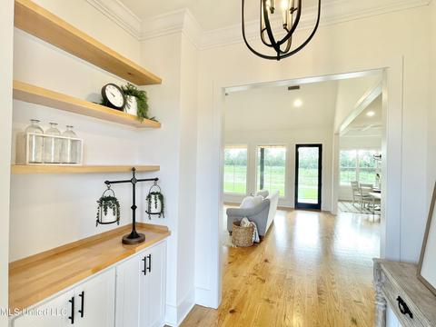 137 Landry Dr, Brandon, MS 39047 photo 5