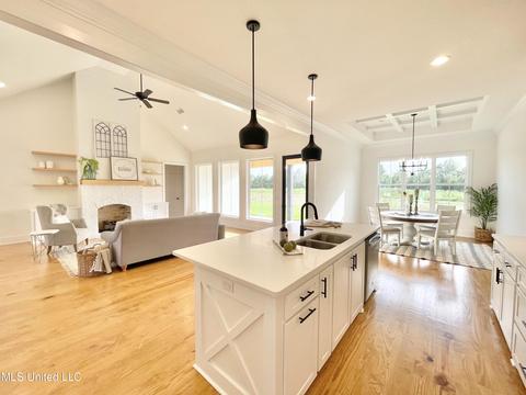 137 Landry Dr, Brandon, MS 39047 photo 24