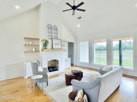 137 Landry Dr, Brandon, MS 39047 photo 8