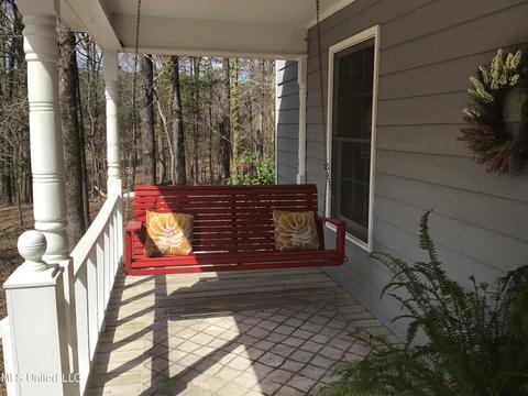 416 Springwood Cir, Terry, MS 39170 photo 3