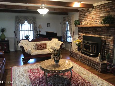 416 Springwood Cir, Terry, MS 39170 photo 7
