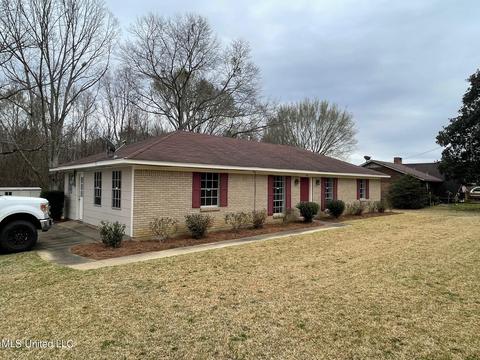 519 Weems Dr, Canton, MS 39046 photo 2