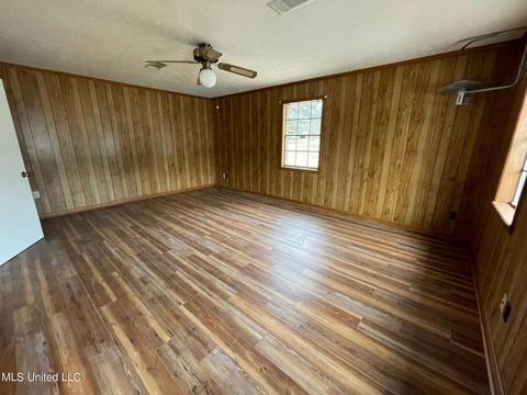 519 Weems Dr, Canton, MS 39046 photo 5