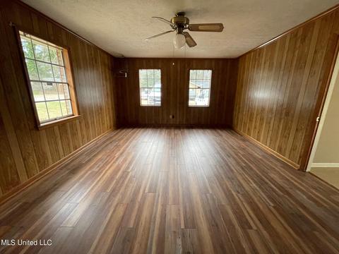 519 Weems Dr, Canton, MS 39046 photo 7