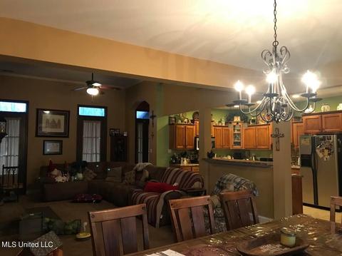 5444 Poplar Corner Rd, Walls, MS 38680 photo 9