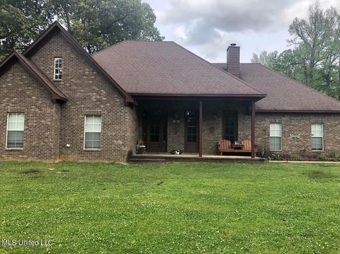 5444 Poplar Corner Rd, Walls, MS 38680 photo 1