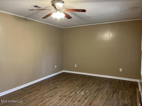 320 Elmer Ave, Wiggins, MS 39577 photo 5
