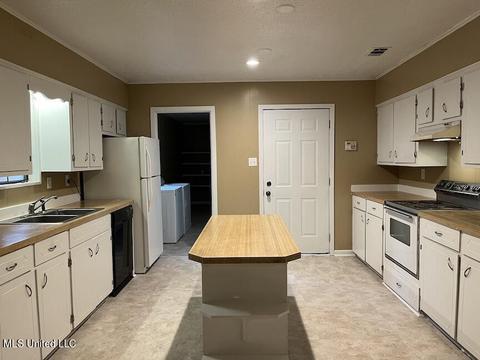 320 Elmer Ave, Wiggins, MS 39577 photo 13