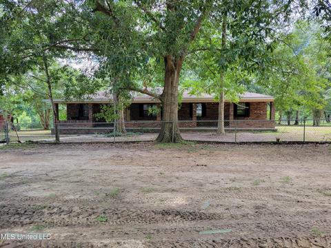 10076 Leno Rd, Biloxi, MS 39532 photo 1