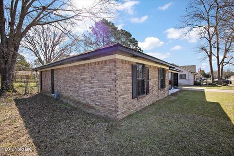 328 Myer Ave, Jackson, MS 39209 photo 3
