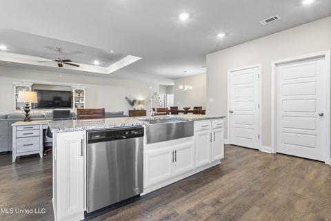 4000 Lighthouse Dr, Long Beach, MS 39560 photo 15