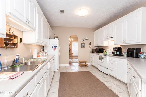 22105 Ellis Hamilton Rd, Moss Point, MS 39562 photo 20