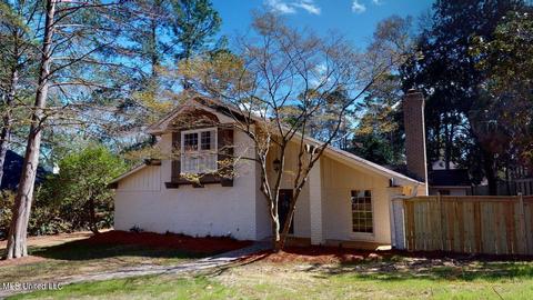 2413 Southwood Rd, Jackson, MS 39211 photo 1