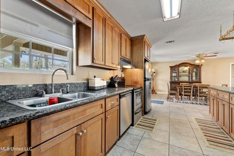 17425 Della Roper Rd, Moss Point, MS 39562 photo 7