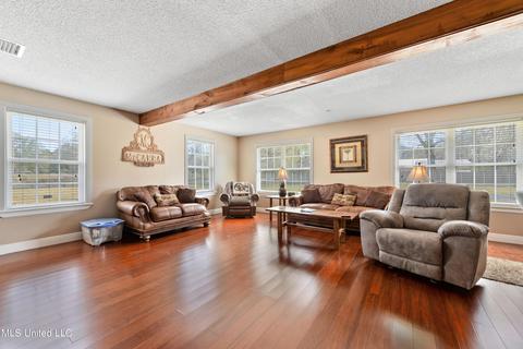 17425 Della Roper Rd, Moss Point, MS 39562 photo 10