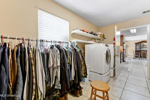 17425 Della Roper Rd, Moss Point, MS 39562 photo 9