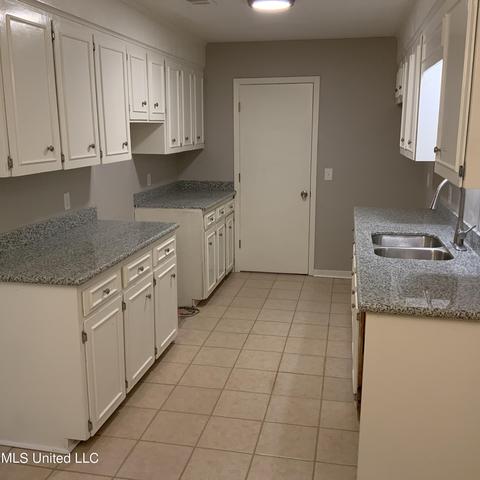 5245 Brookview Dr, Byram, MS 39272 photo 13