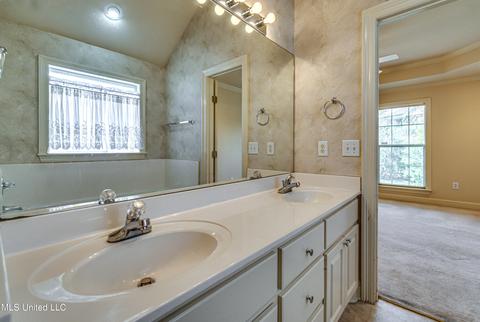 603 E Abbey Pl, Brandon, MS 39047 photo 13