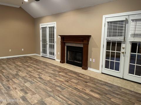 464 Pinecrest Cir, Long Beach, MS 39560 photo 2