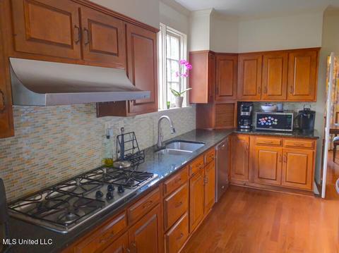 1205 Rosehill Cir, Jackson, MS 39202 photo 12