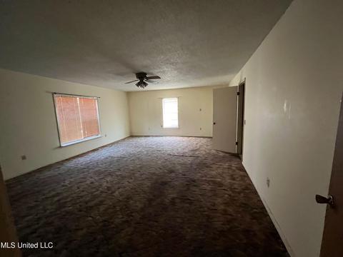 53 Sharkey St, Rolling Fork, MS 39159 photo 6
