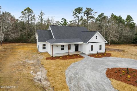 19085 E Highland Dr, Saucier, MS 39574 photo 2