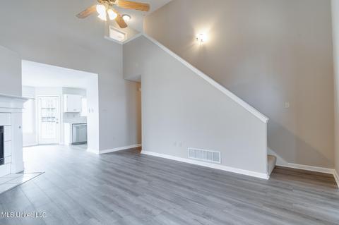 9819 Michael Lee Cv, Olive Branch, MS 38654 photo 4
