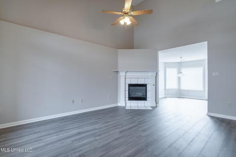 9819 Michael Lee Cv, Olive Branch, MS 38654 photo 2