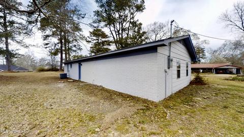 104 NE Colonial Dr, Magee, MS 39111 photo 10