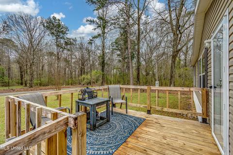 865 Lq Reeves Rd, Forest, MS 39074 photo 3