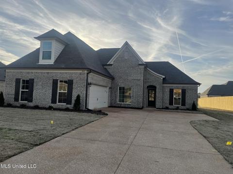 1865 Wooten Dr, Nesbit, MS 38651 photo 1