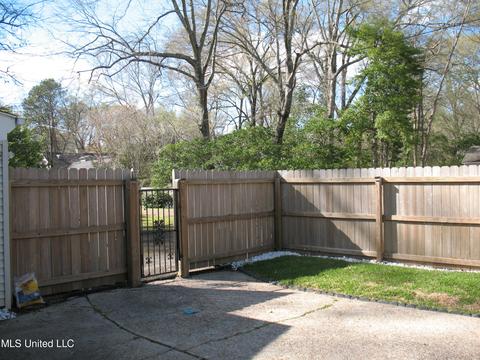 4043 Hawthorn Dr, Jackson, MS 39206 photo 11