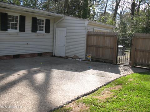 4043 Hawthorn Dr, Jackson, MS 39206 photo 7