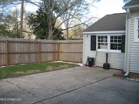 4043 Hawthorn Dr, Jackson, MS 39206 photo 9