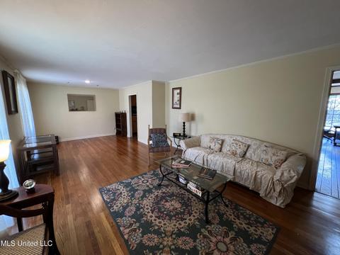 5546 Pine Lane Dr, Jackson, MS 39211 photo 3