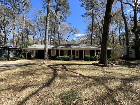 5546 Pine Lane Dr, Jackson, MS 39211 photo 2