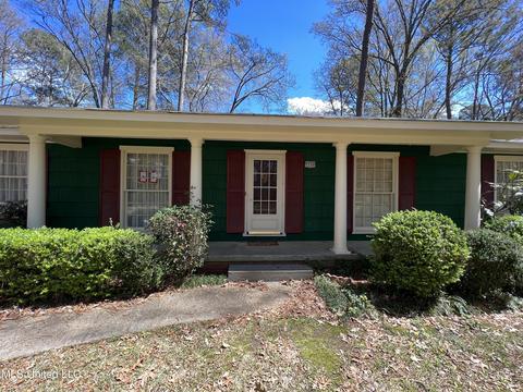 5546 Pine Lane Dr, Jackson, MS 39211 photo 1
