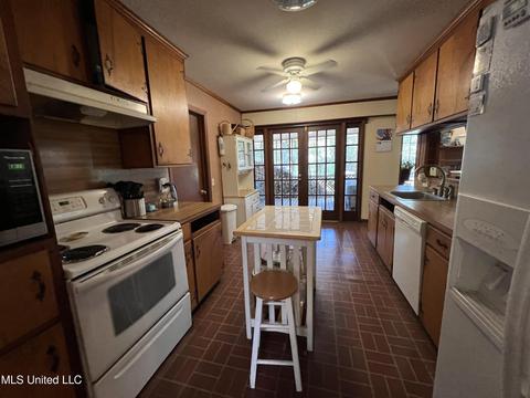 5546 Pine Lane Dr, Jackson, MS 39211 photo 11