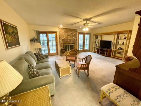 405 Highpoint Dr, Diamondhead, MS 39525 photo 2