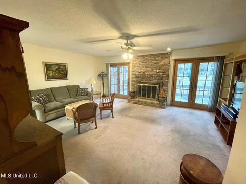 405 Highpoint Dr, Diamondhead, MS 39525 photo 5