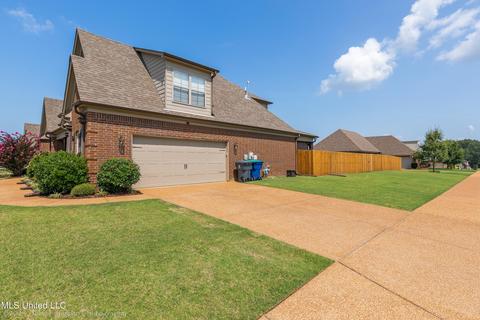 1362 S Heritage Dr, Hernando, MS 38632 photo 5