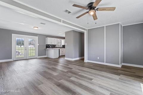 7517 Carter Rd, Moss Point, MS 39562 photo 6